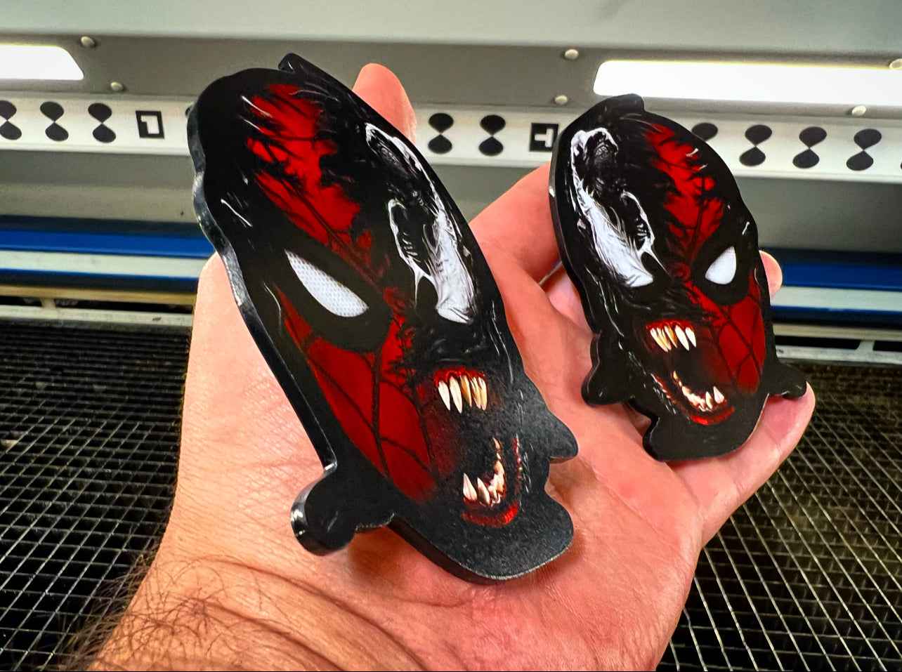 Venomized Spider Badges (2 Badges)