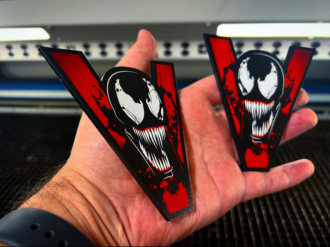 Venom V Badges  (2 Badges)