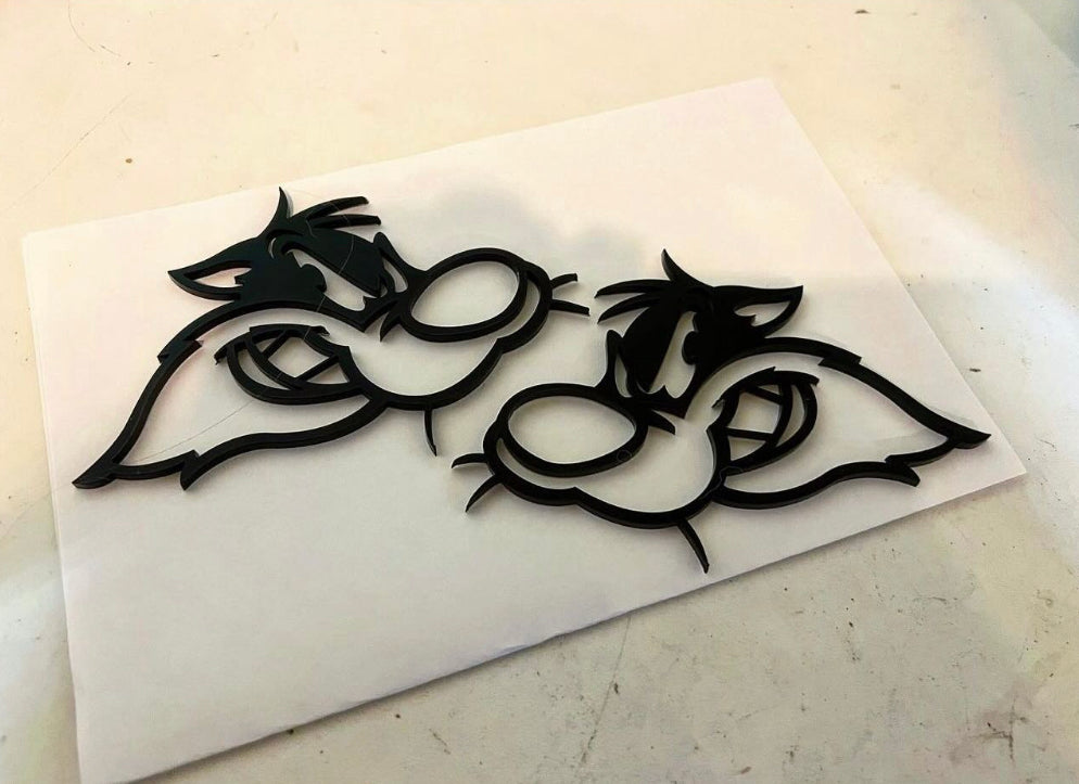 Sylvester Badges (2 included)